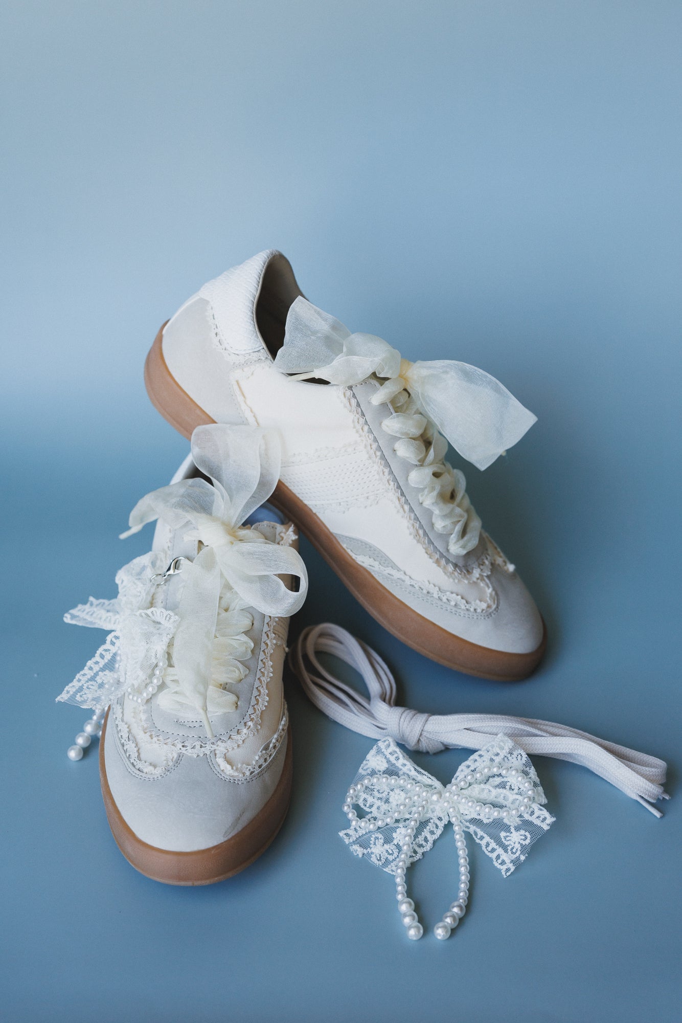 Amour Lace Trim Sneakers - Off White