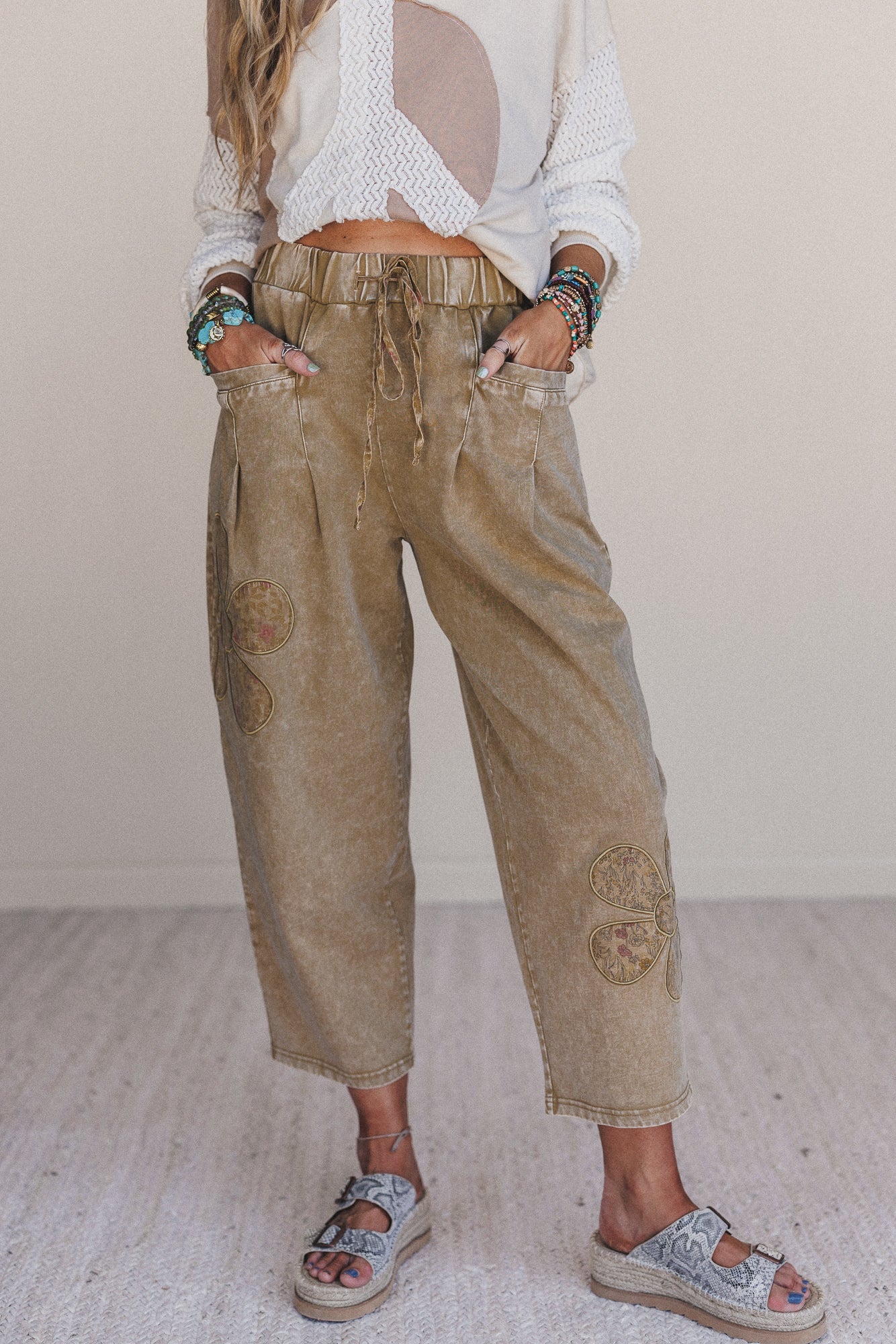 Flower Grove Barrel Pants - Olive