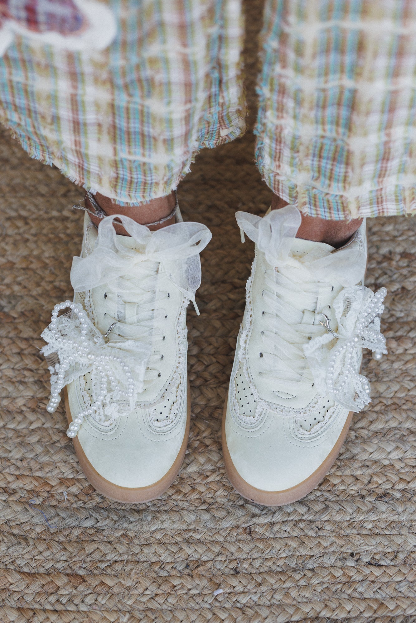 Make It Yours Bow Embroidered Sneakers - Yellow