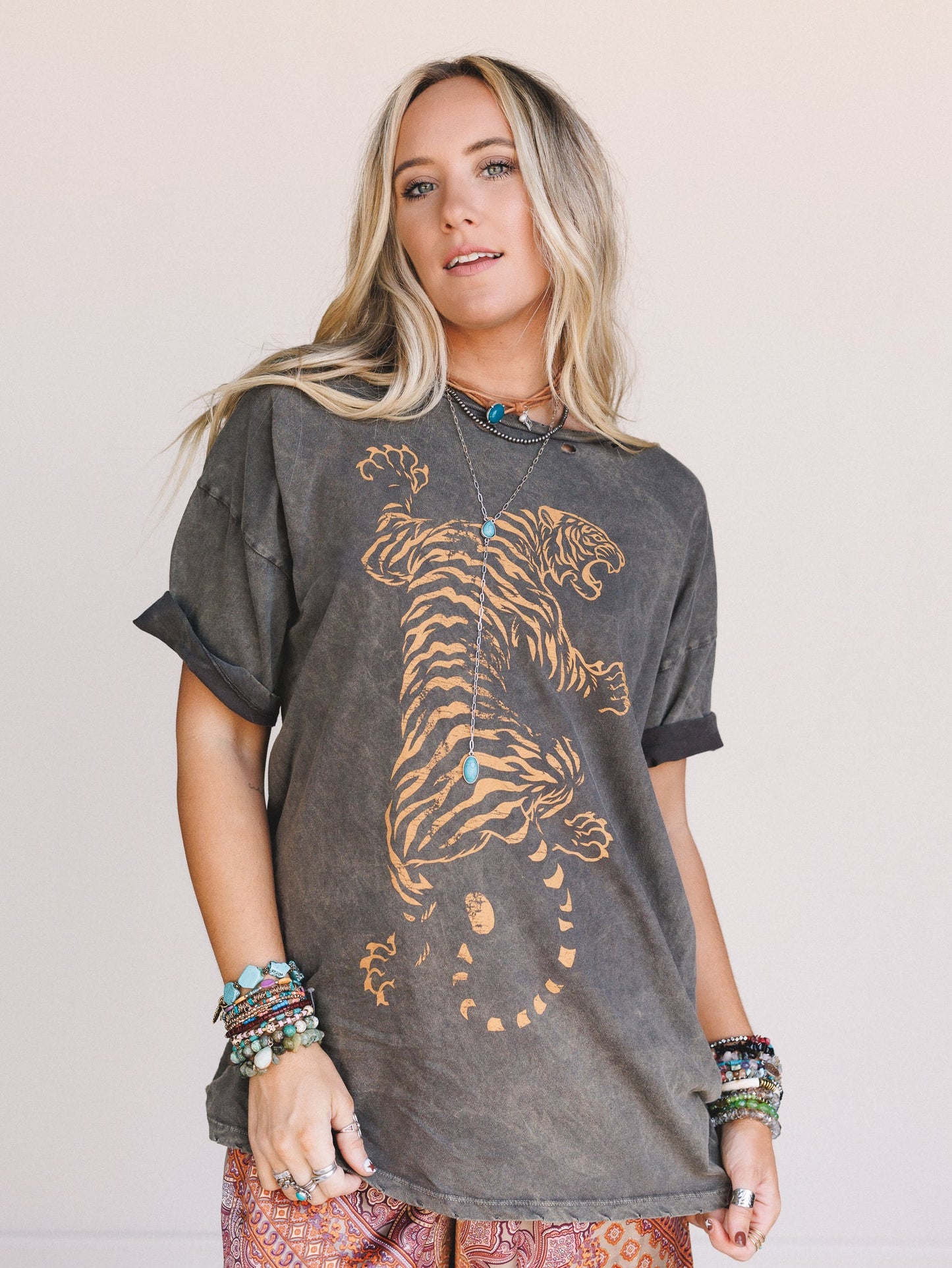 Wild Moves Tiger Graphic Tee - Charcoal