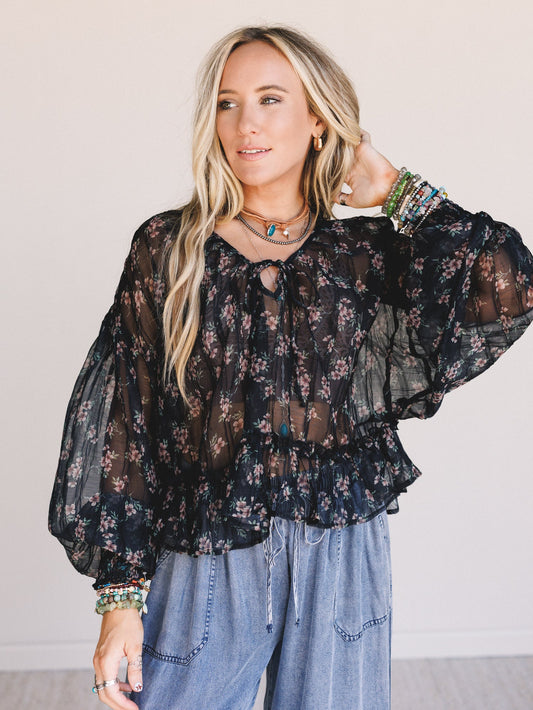 Petal Path Top - Black