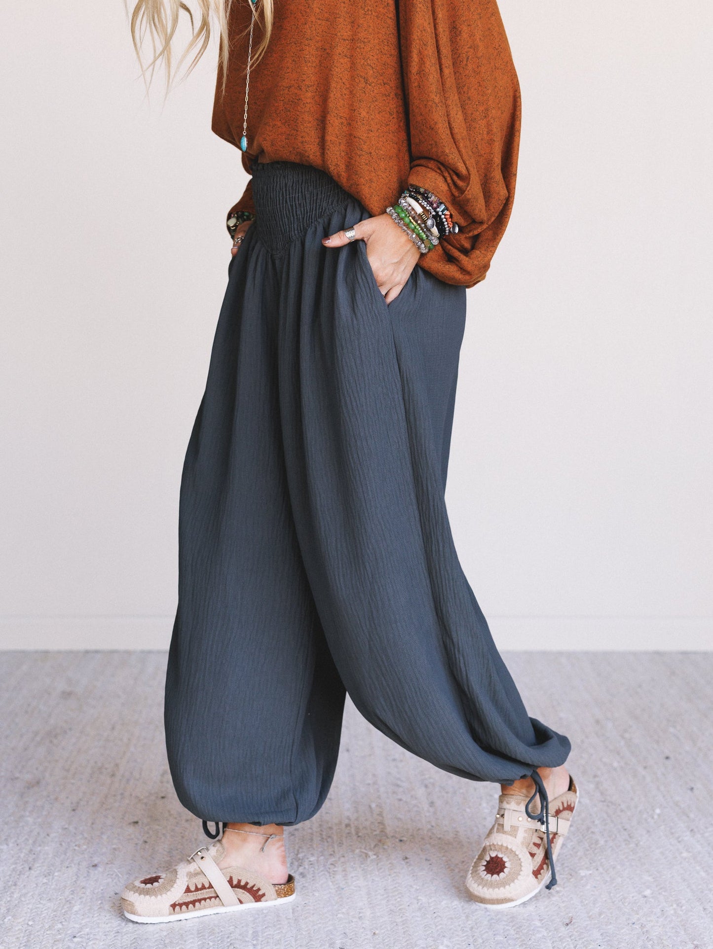 The Nest Oceana Cinched Pants - Grey Olive