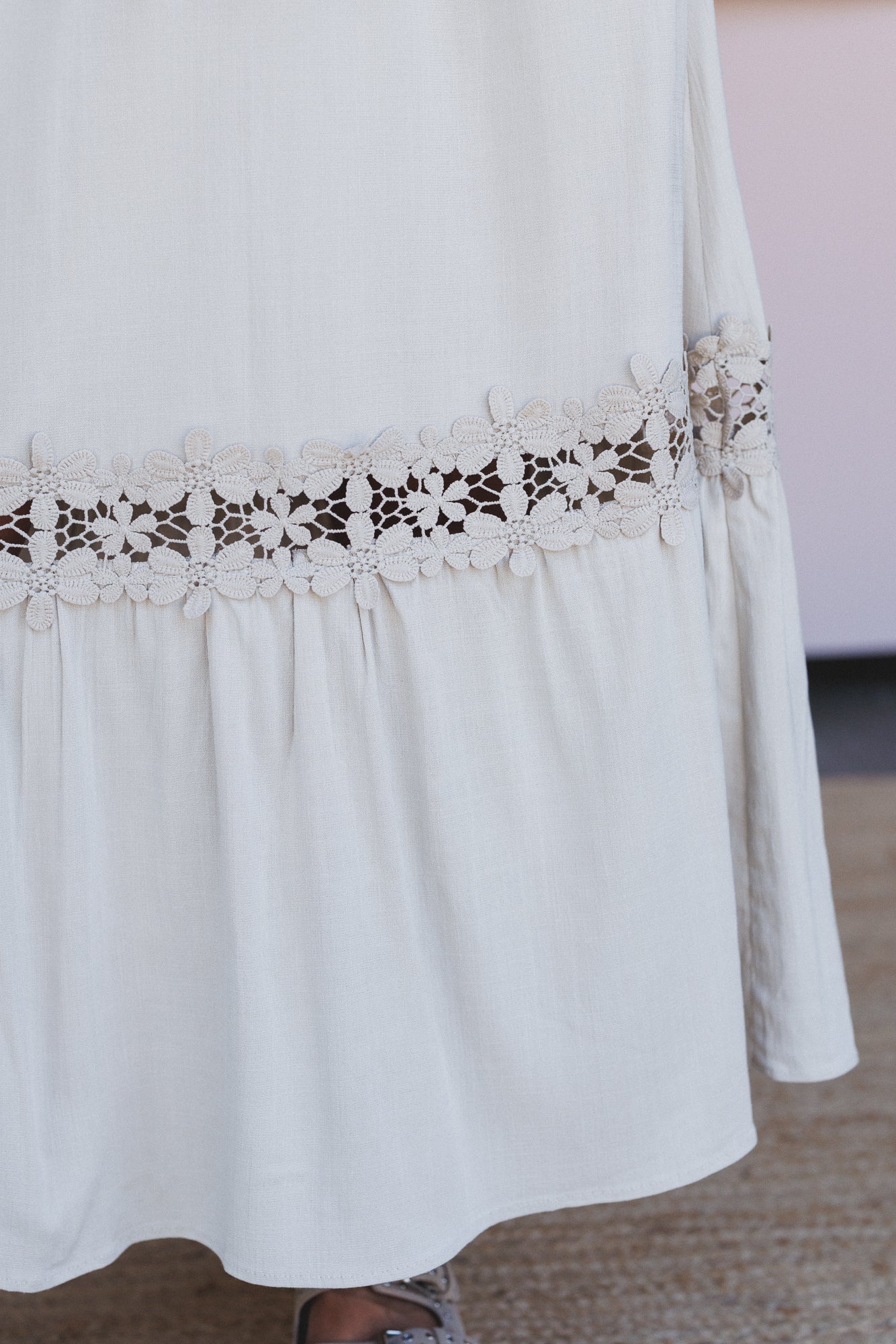 The Nest Desert Lace Skirt - Oatmeal