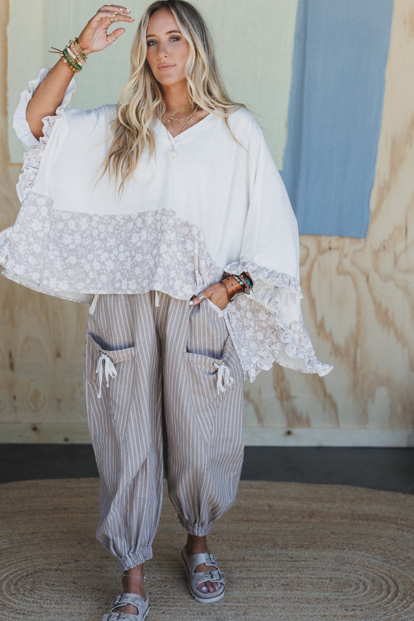 The Nest Soft Ambition Top - Taupe