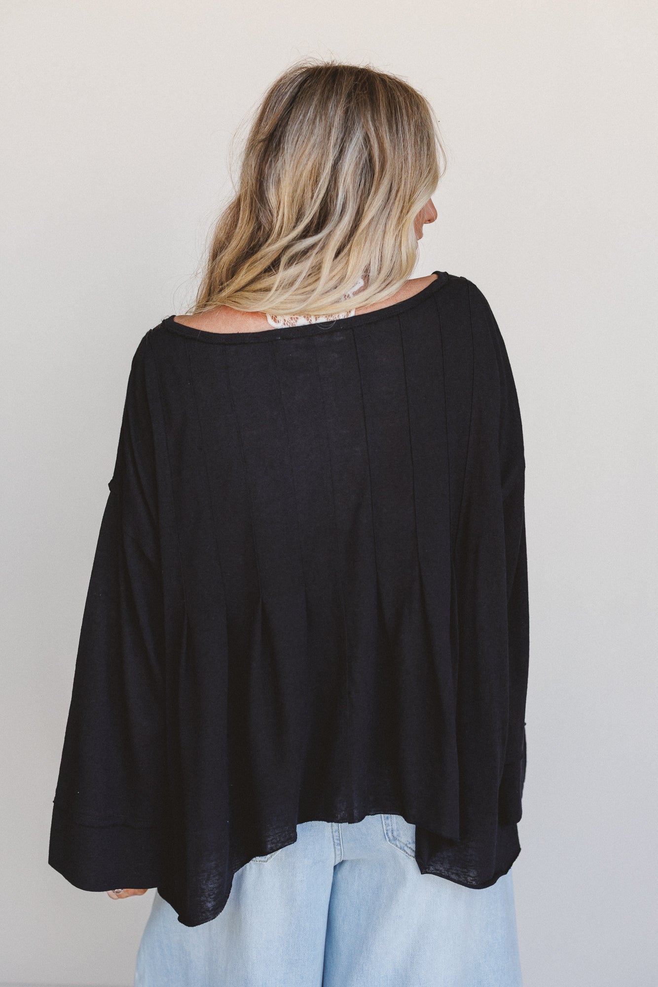 The Nest Isla Drift Top - Black