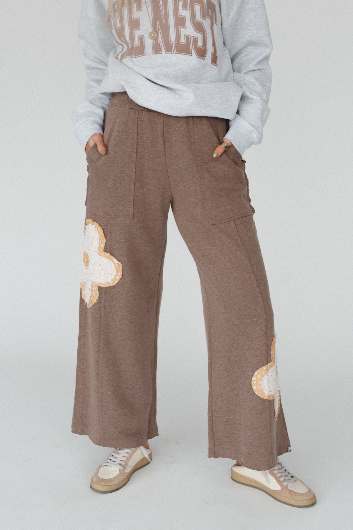 Wild Daisy Patch Pants - Mocha