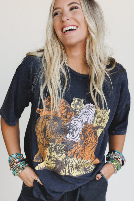 On The Prowl Distressed Graphic Tee - Charcoal