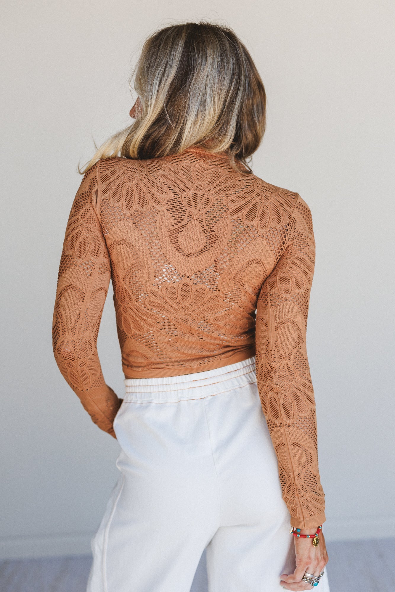 Wander Net Layering Top - Brown