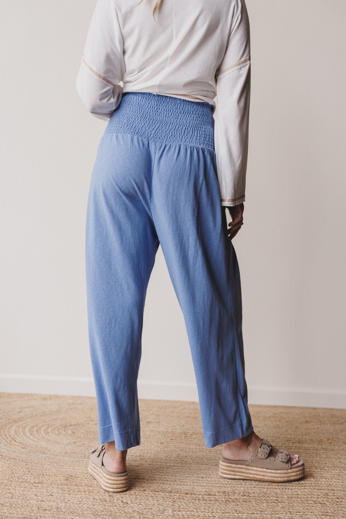 Solana Solid Wide Leg Pants - Blue