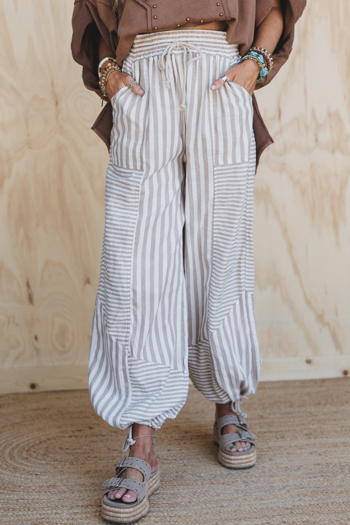 Aveline Striped Pants - Taupe