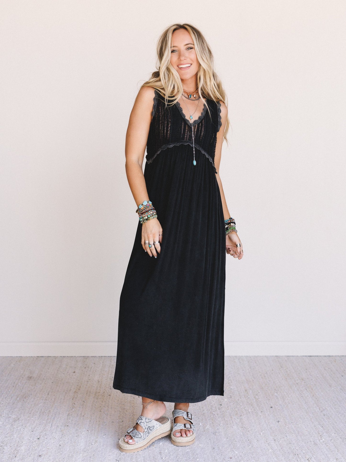Soul Glow Maxi Dress - Black