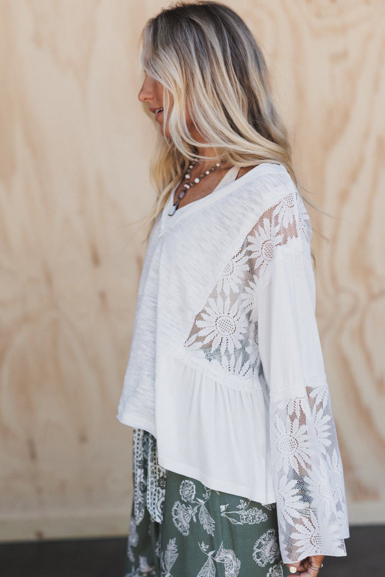 Soft Bloom Lace Flare Top - Ivory