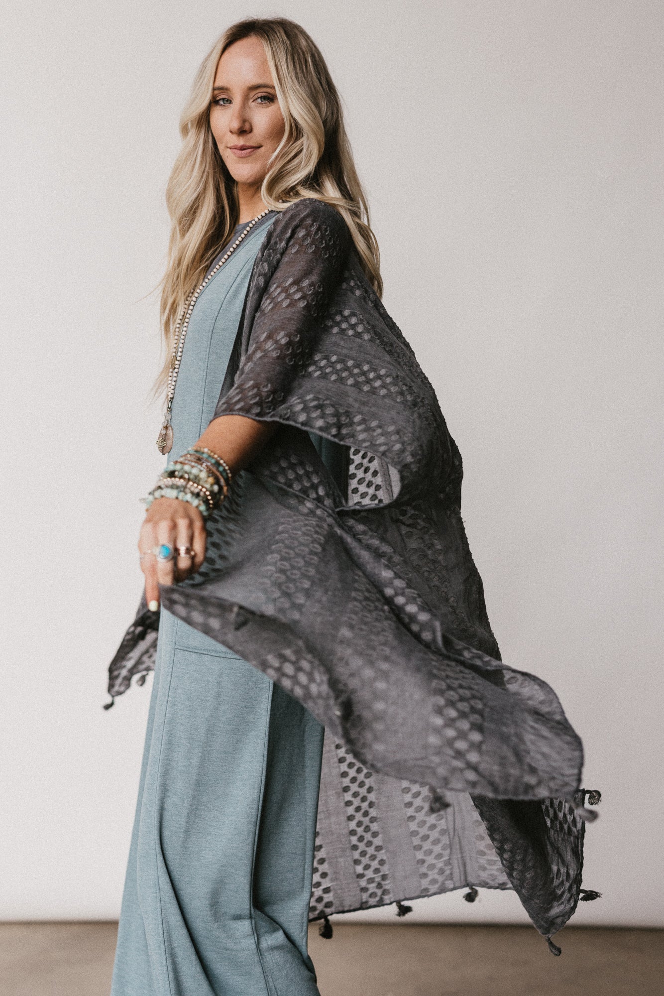 Boheme Breeze Kimono - Black