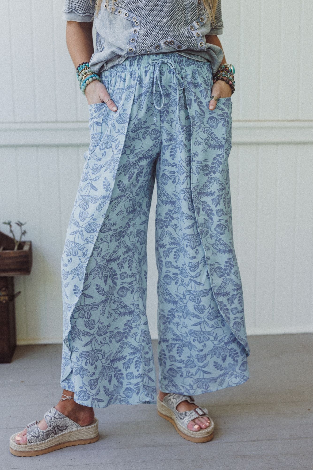 The Nest Stasia Printed Drawstring Tulip Pants - Sky Blue