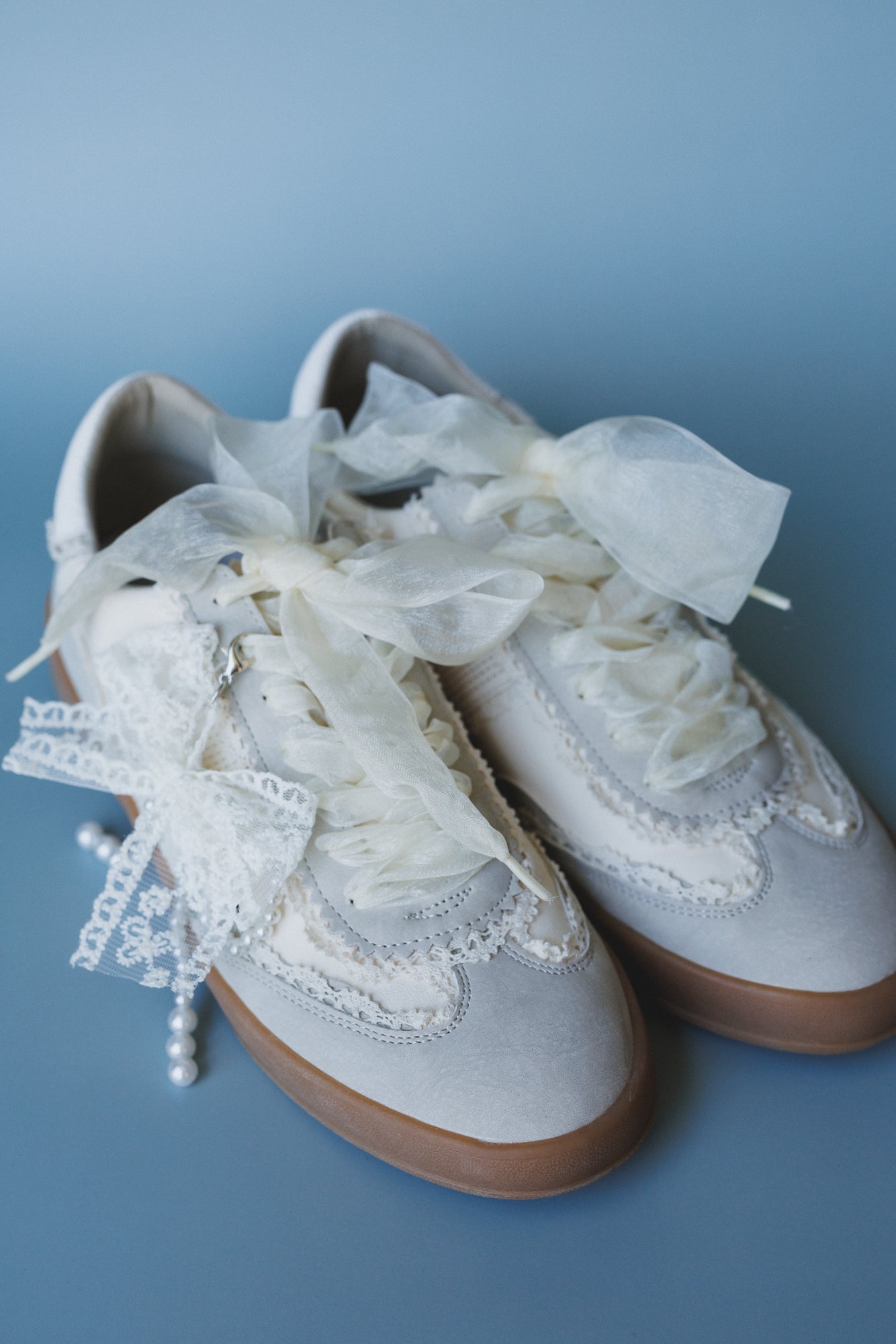 Amour Lace Trim Sneakers - Off White