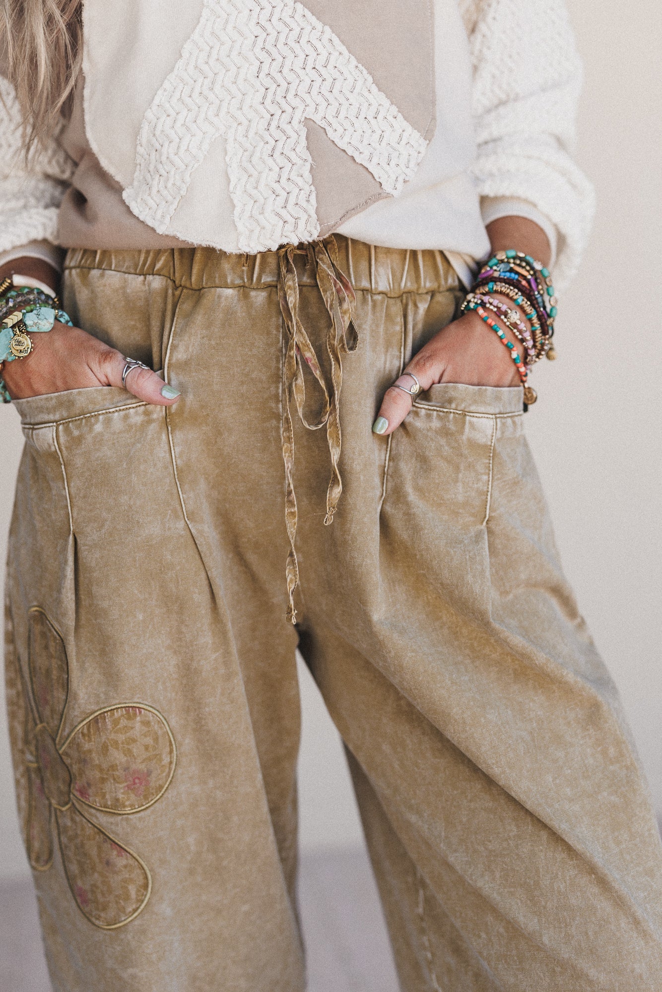 Flower Grove Barrel Pants - Olive