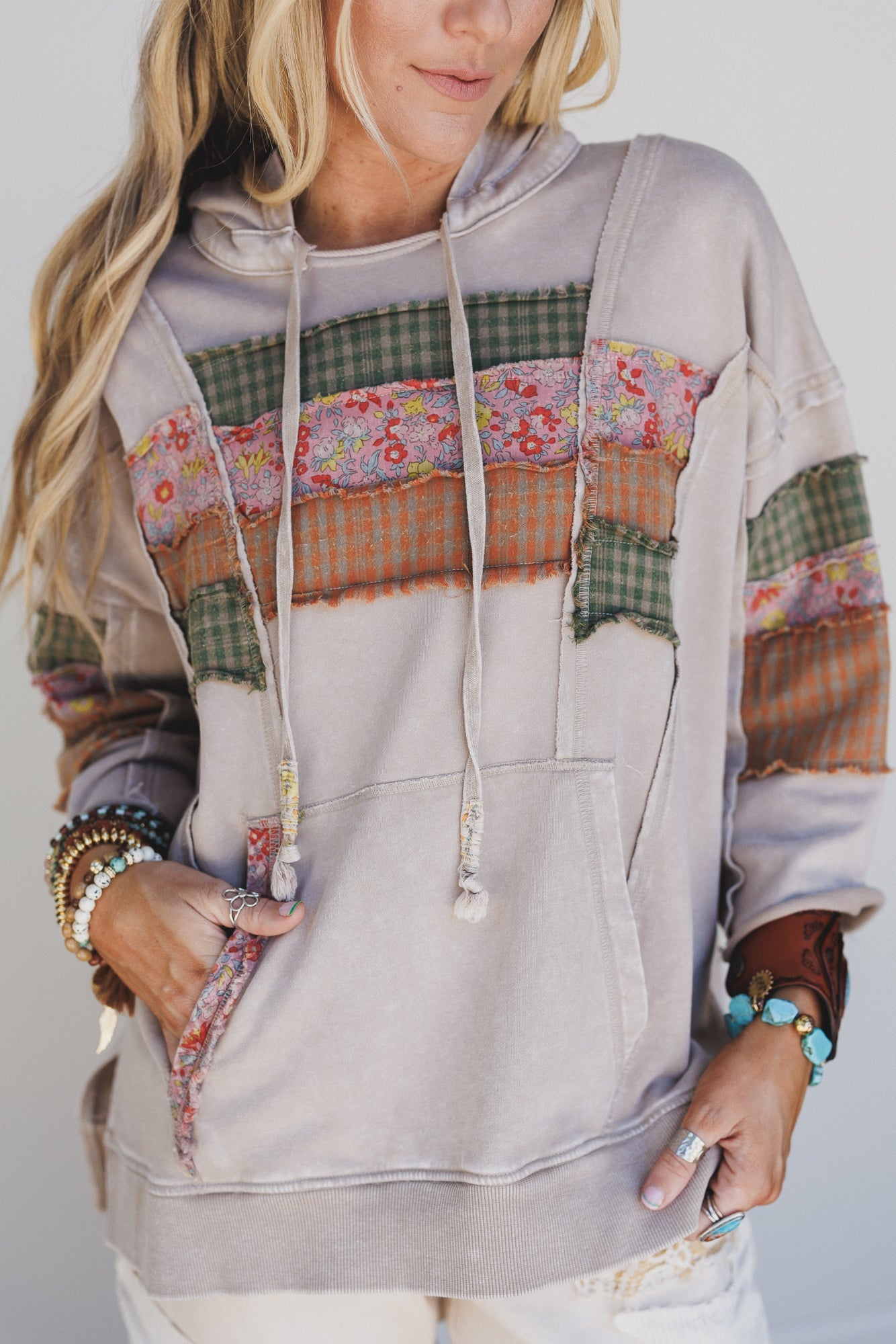 Wanderwest Hoodie Pullover - Taupe