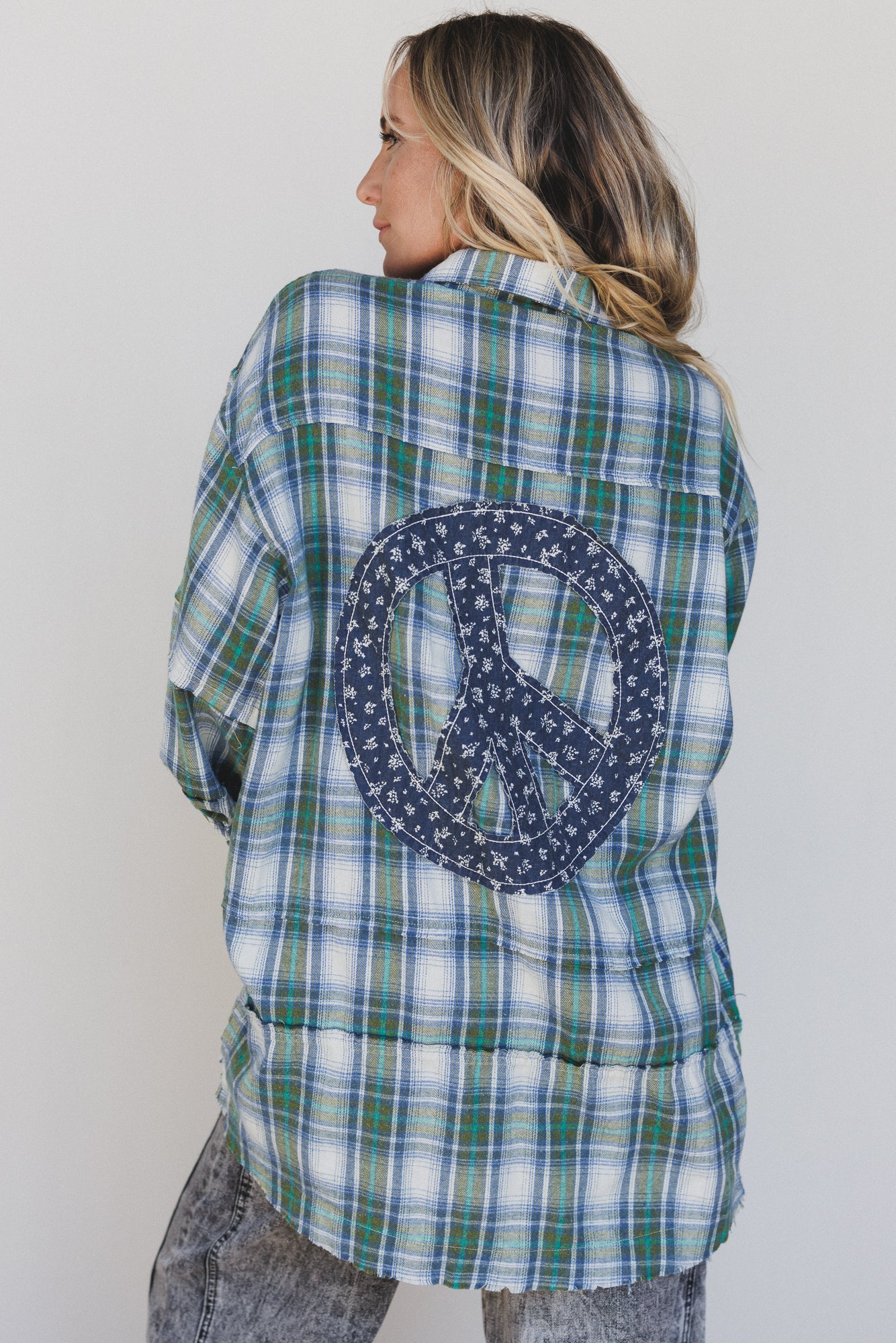 Frontier Fade Peace Patch Flannel Tunic - Sage