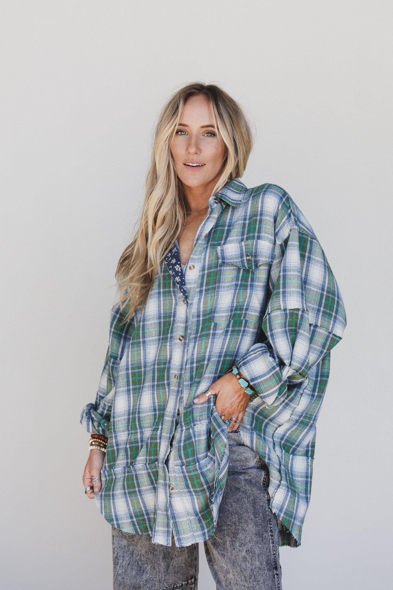 Frontier Fade Peace Patch Flannel Tunic - Sage