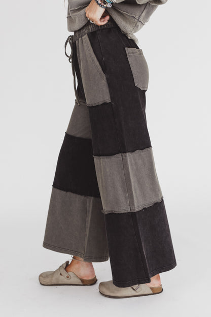 Coastal Colorblock Pants - Black