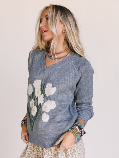 Wild Lily Sweater - Gray