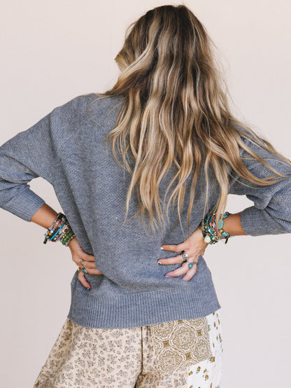 Wild Lily Sweater - Gray