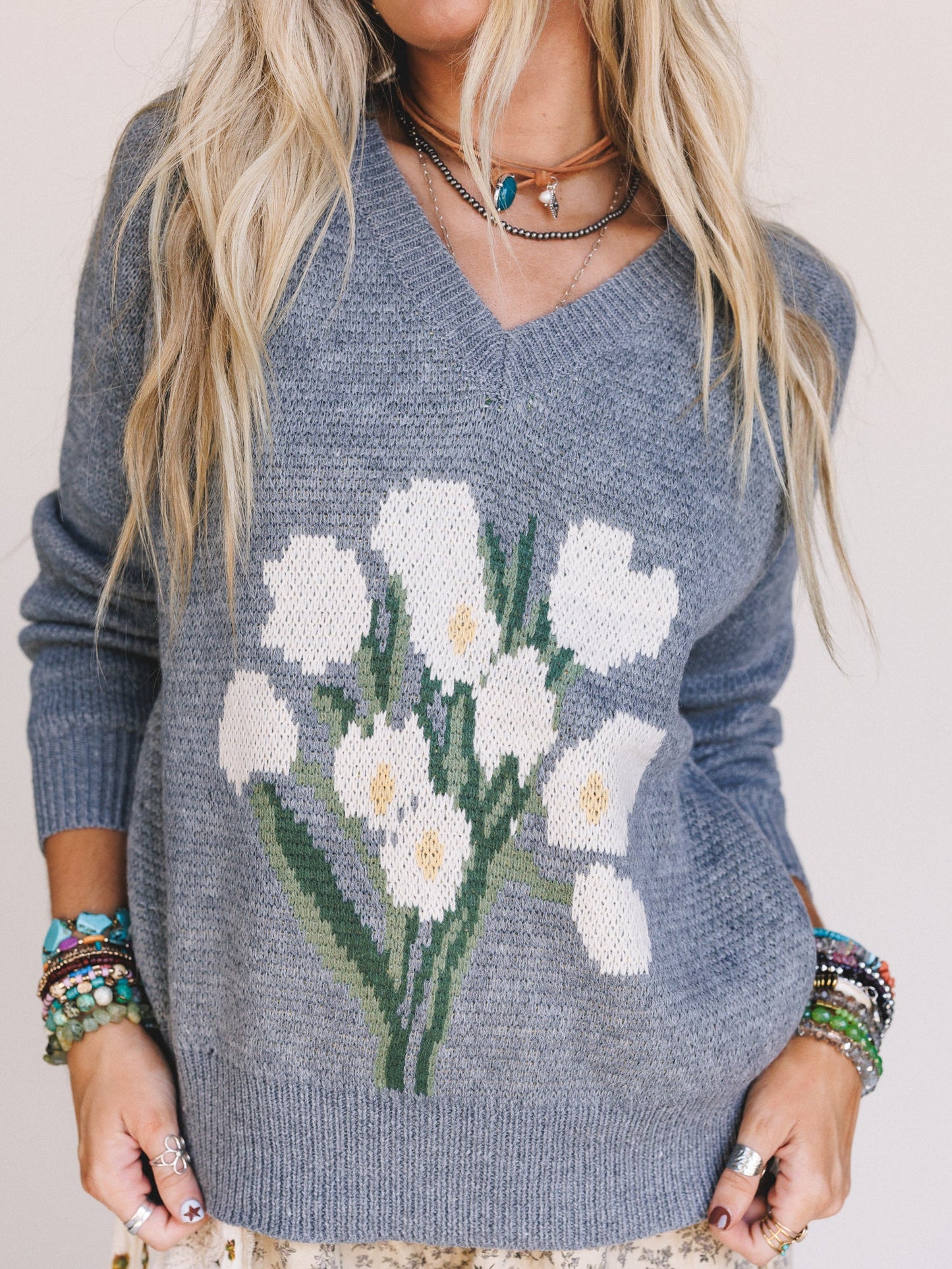 Wild Lily Sweater - Gray