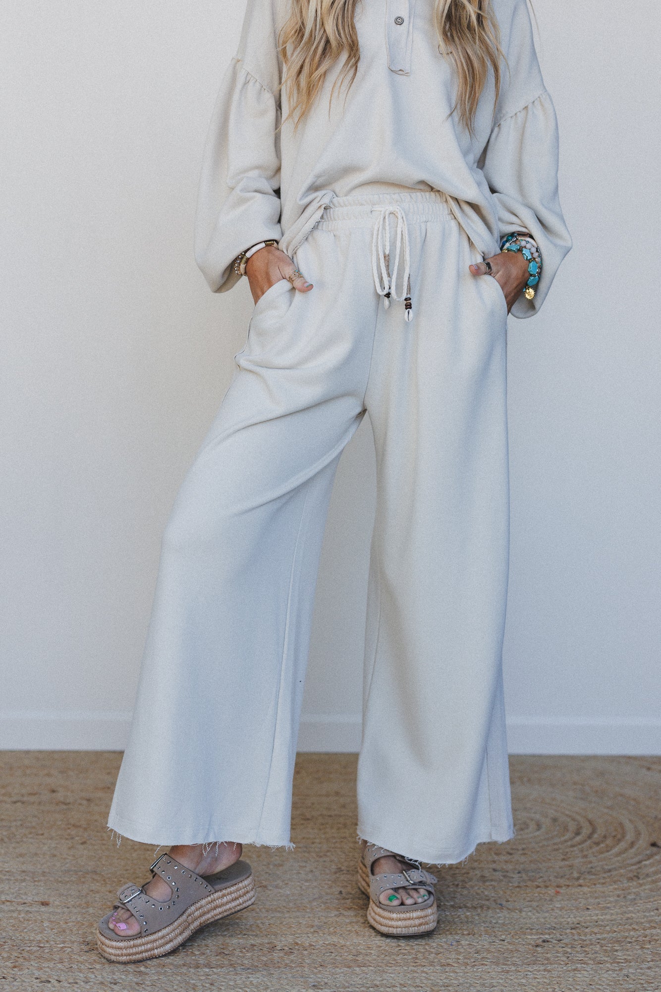 The Nest Laid Back Love 2 Piece Bundle - Beige