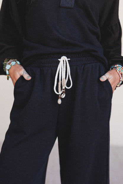The Nest Laid Back Love 2 Piece Bundle - Black