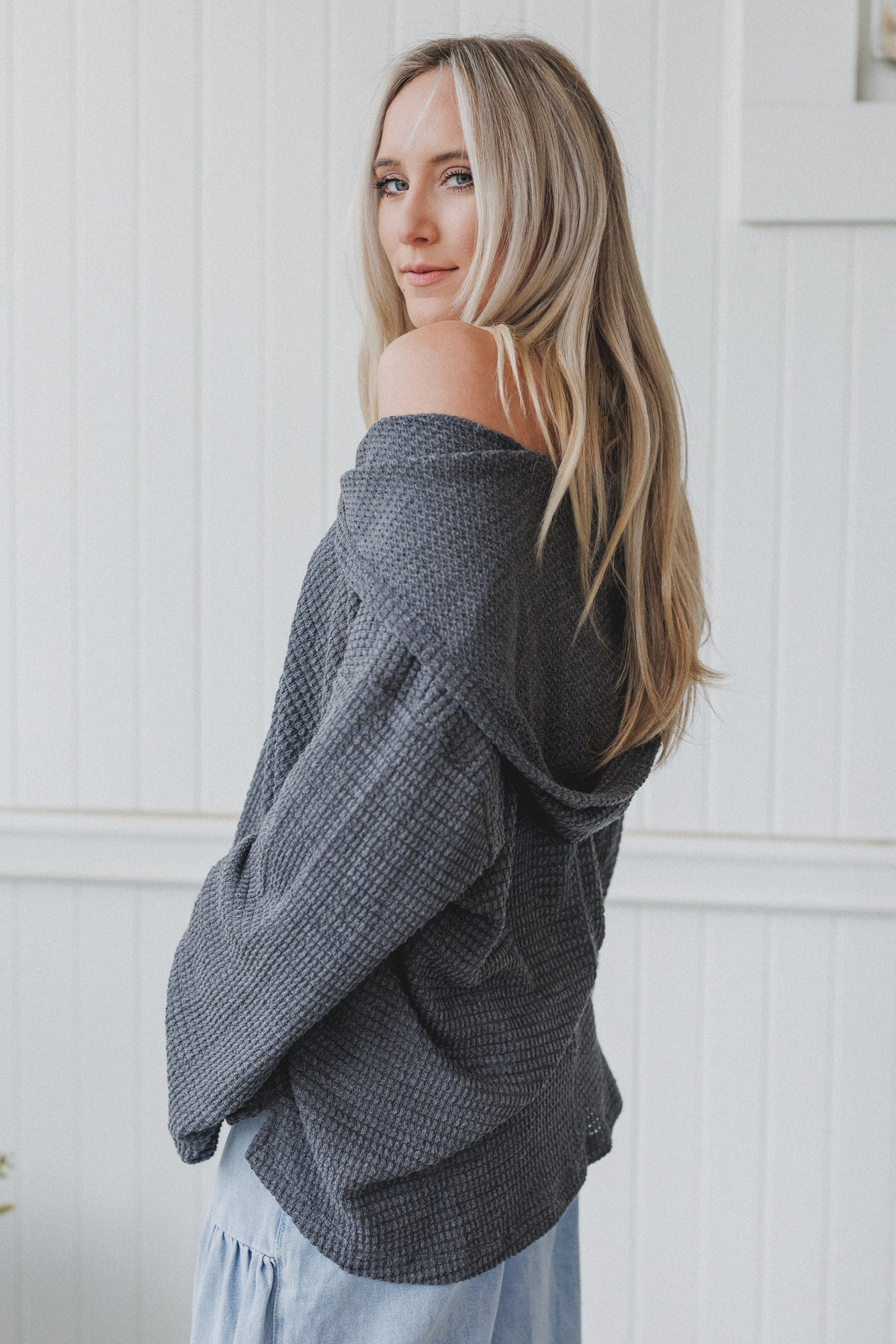 The Nest Serene Textured Top - Charcoal