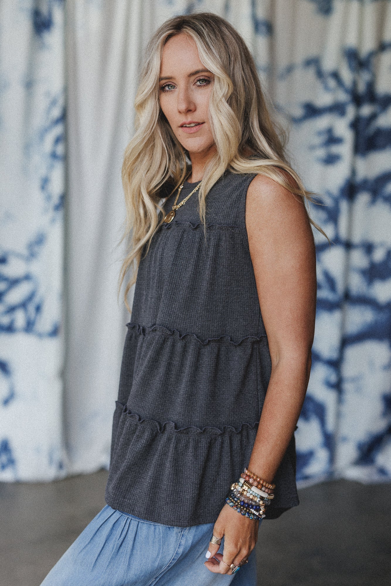 The Nest Dreamy Tiers Top - Black