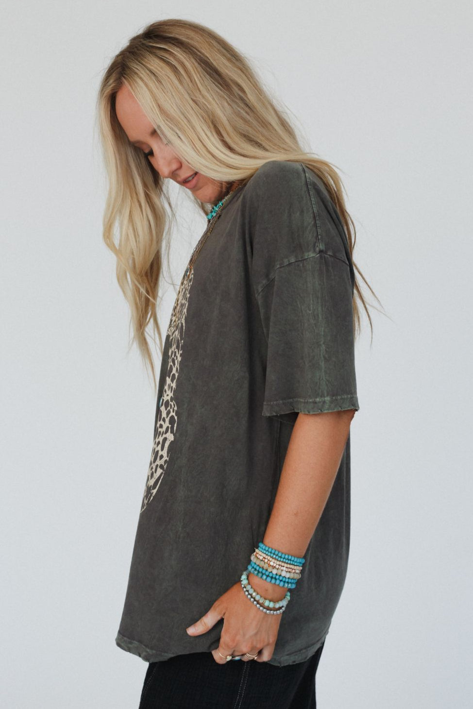 Cheetah Graphic Tee - Iron