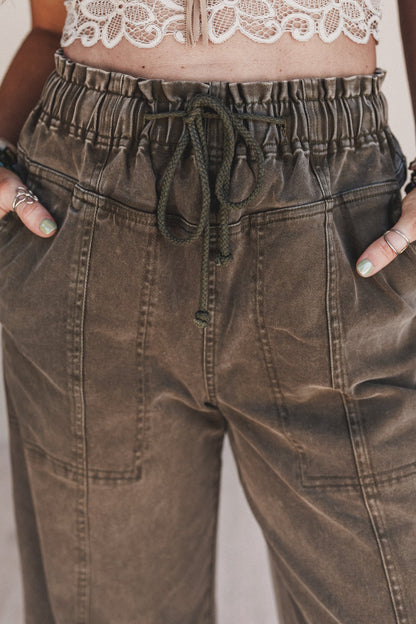 Clean Break Drawstring Wide Leg Pants - Olive