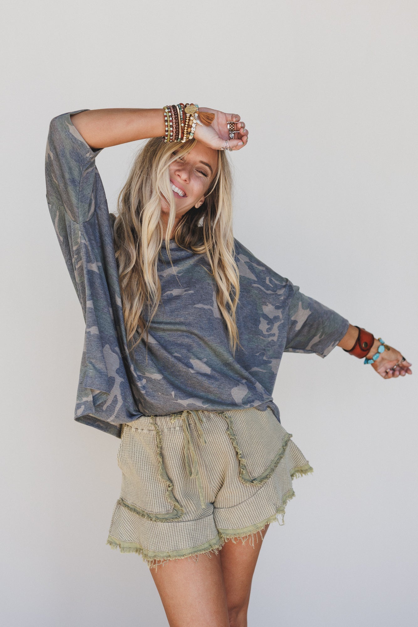 Brittany Waffle Frayed Shorts - Olive