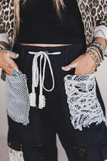 City Sky Distressed Pants - Black