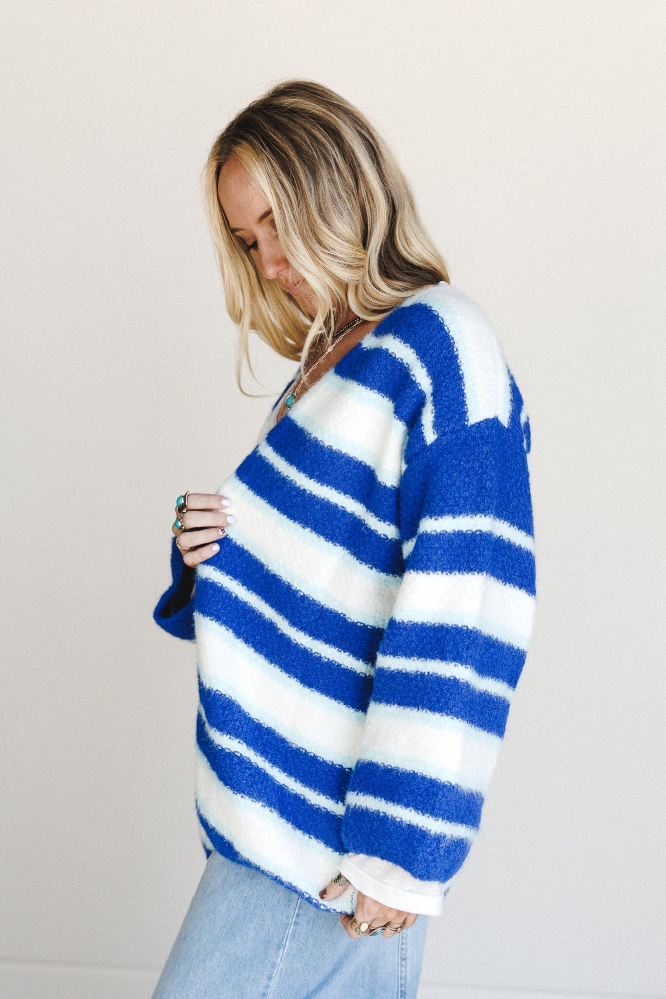 Horizon Wave Striped Sweater - Blue