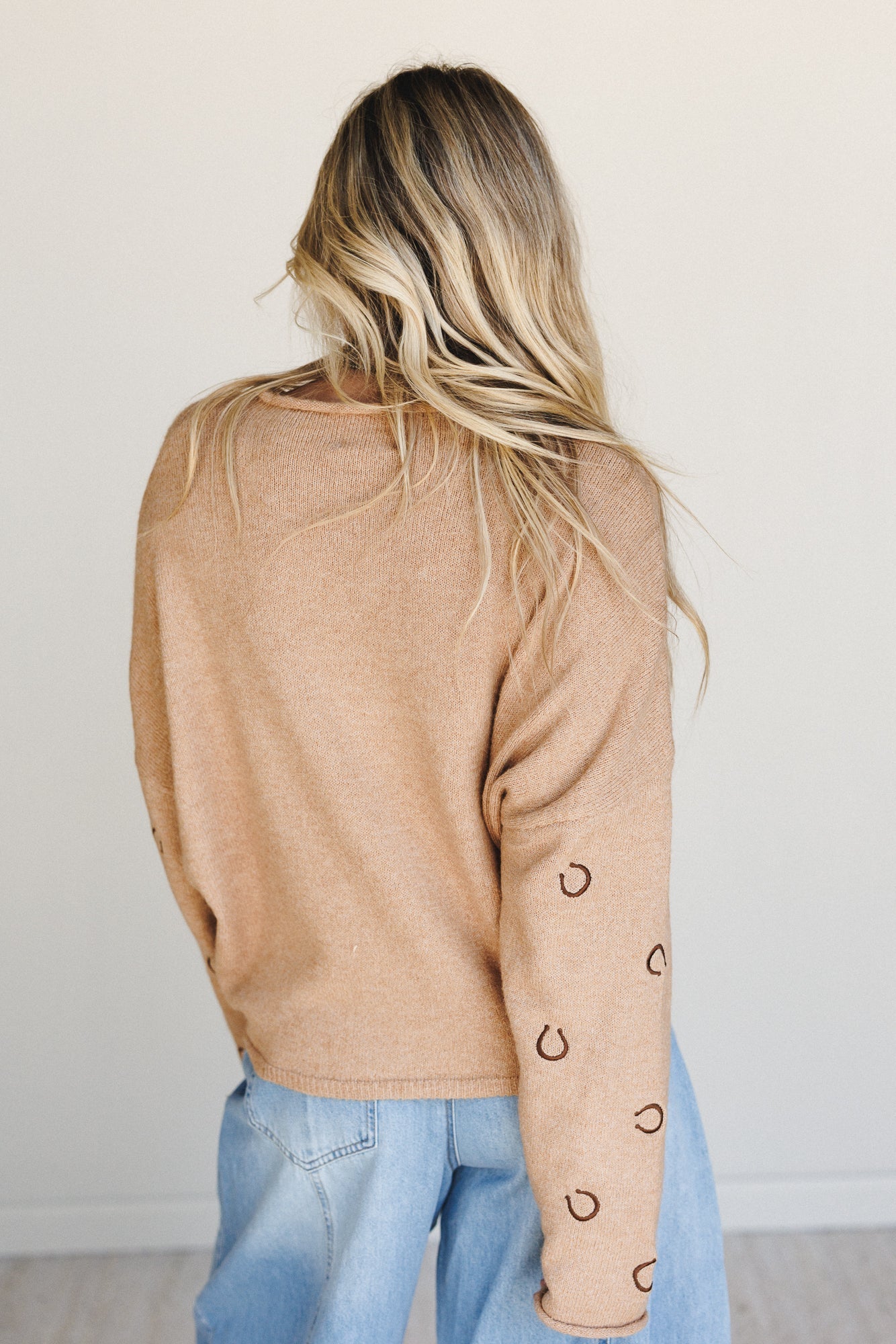 Trail Threads Sweater - Almond