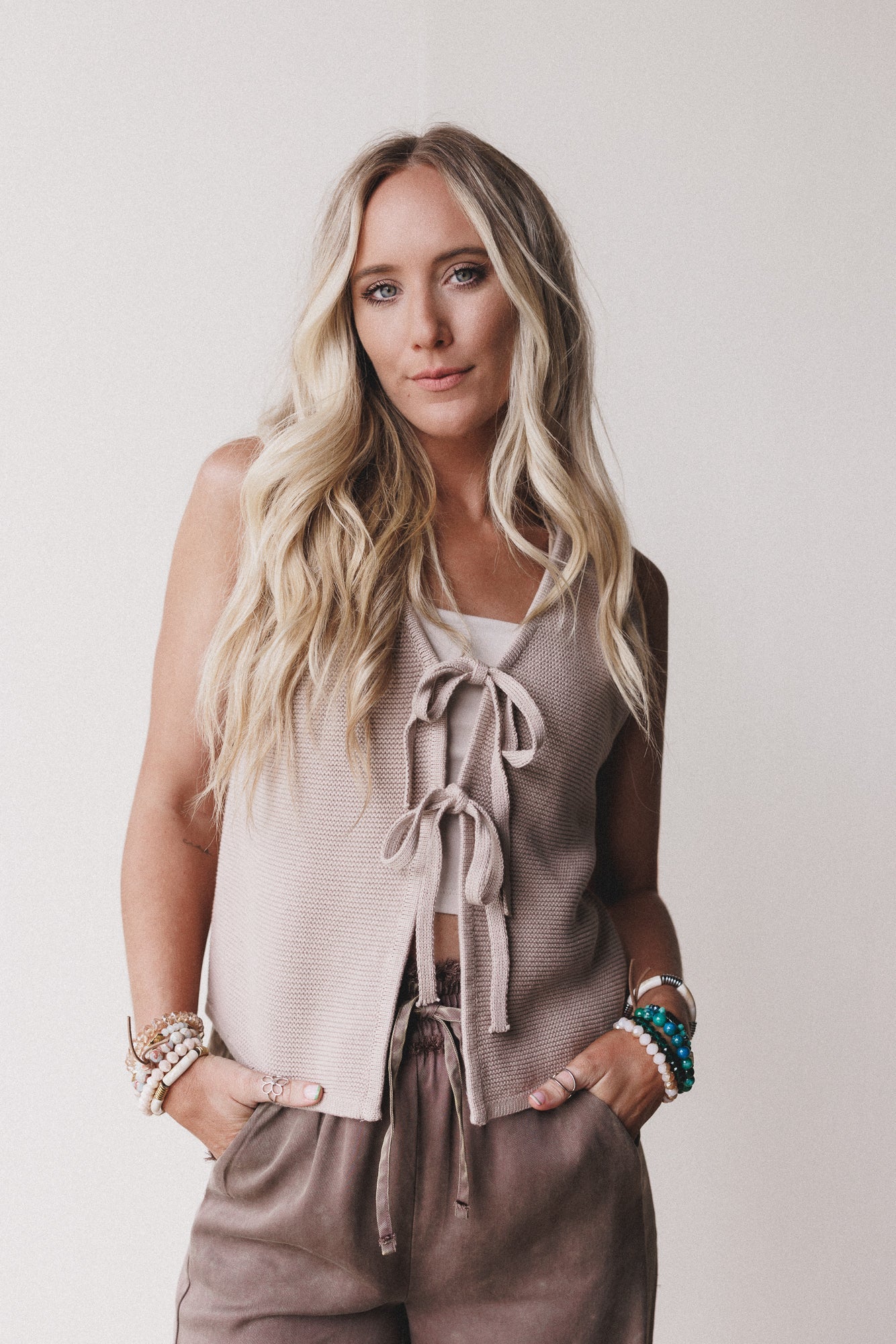 Bare Drift Sweater Vest - Mocha