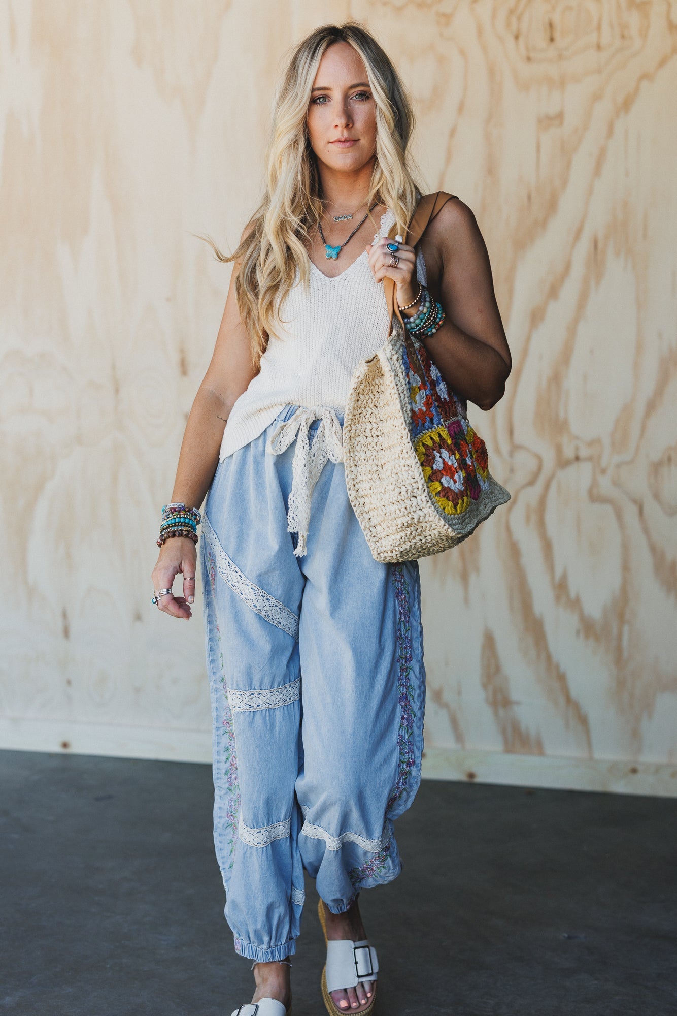 Floral Drift Embroidered Pants - Light Denim