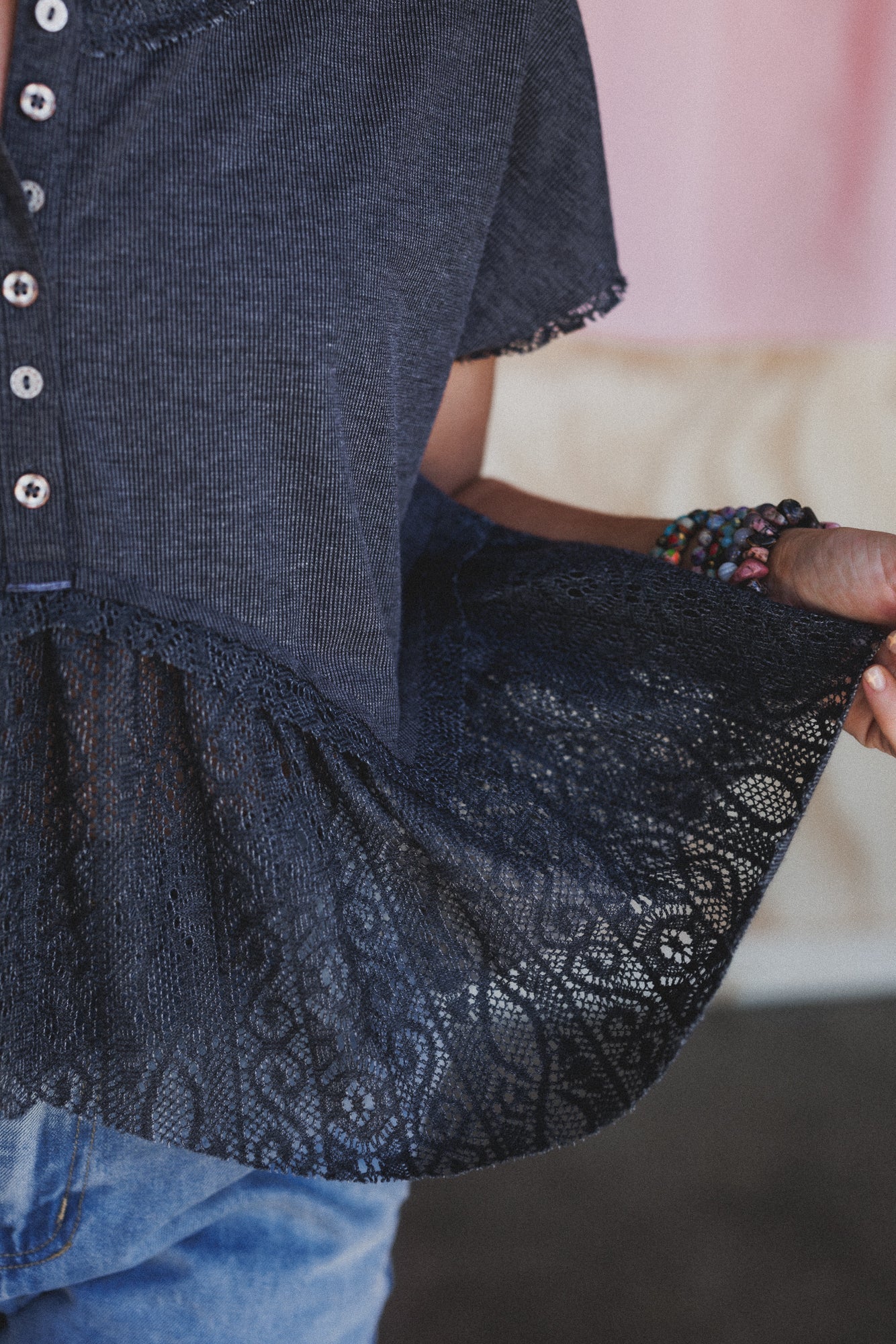 Callie Short Sleeve Tee - Charcoal