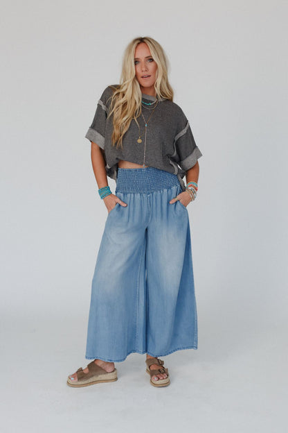 Free Falling Wide Leg Pants - Light Denim