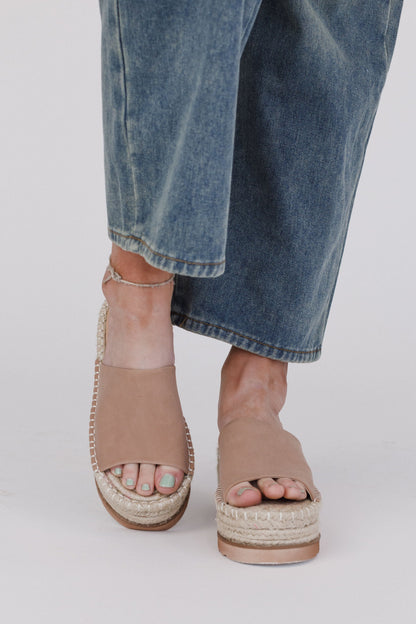 Prairie Path Platform Sandal - Taupe