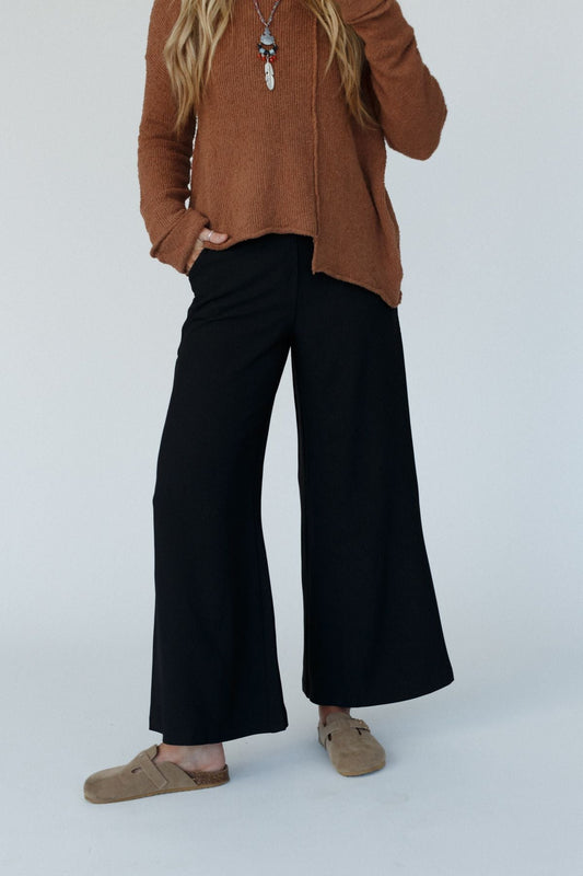 World Traveler Wide Leg Pant - Black